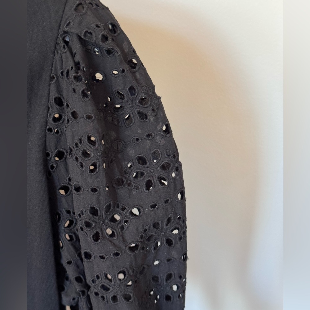 Veronica Beard Black Coralee Eyelet Puff Sleeve Top Size L - Picture 4 of 6